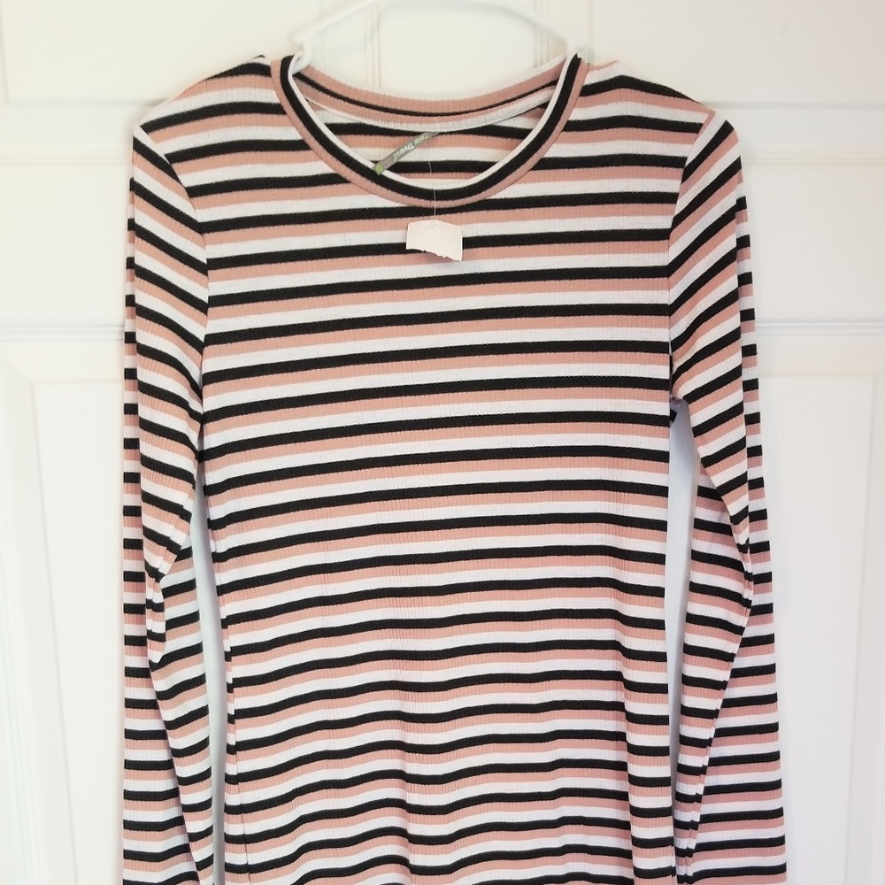 Color Thread Jrs Knit Dress NWOT Small & Medium